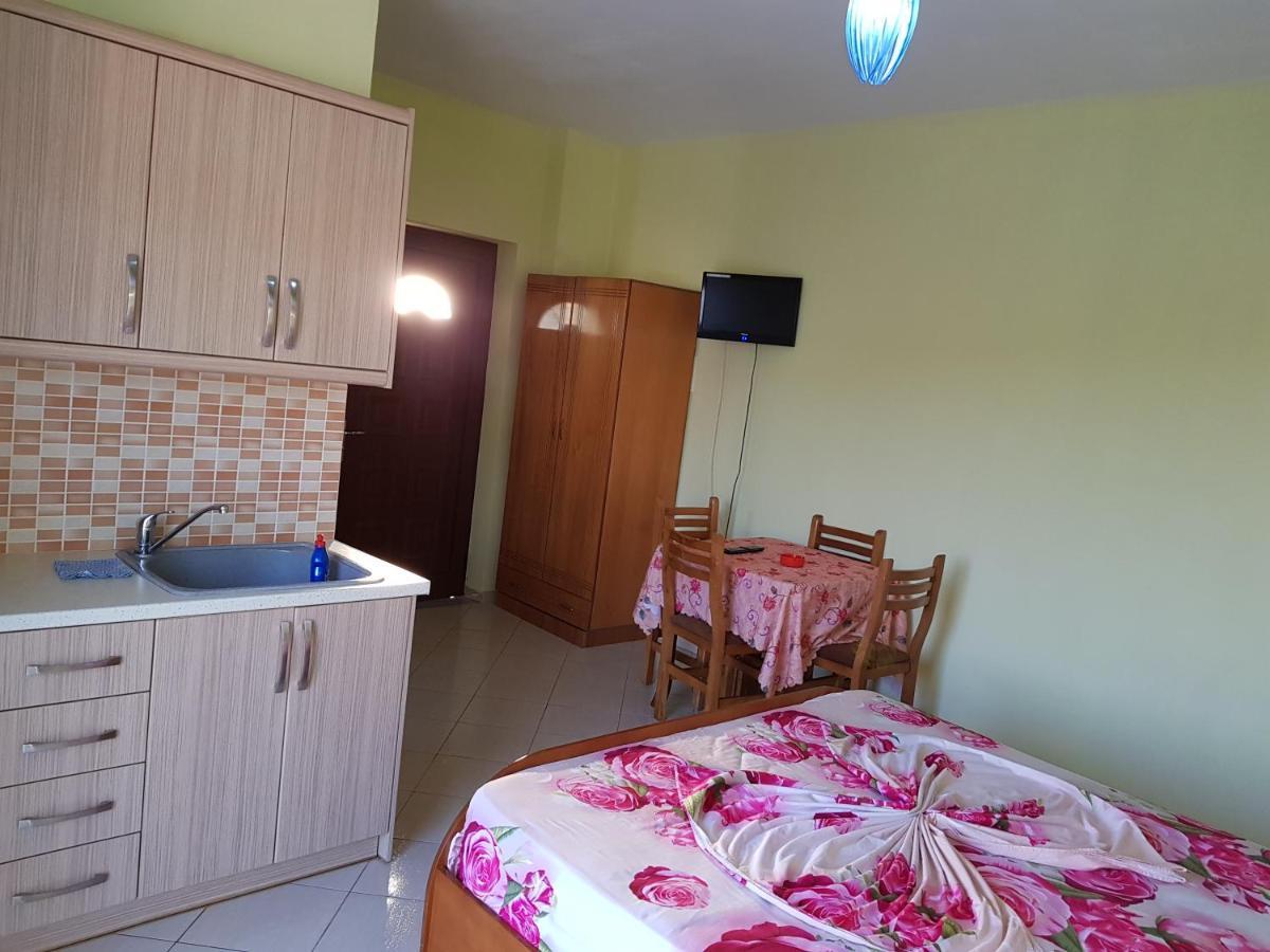 Esmeralda Hotel & Restaurant Ksamil Extérieur photo