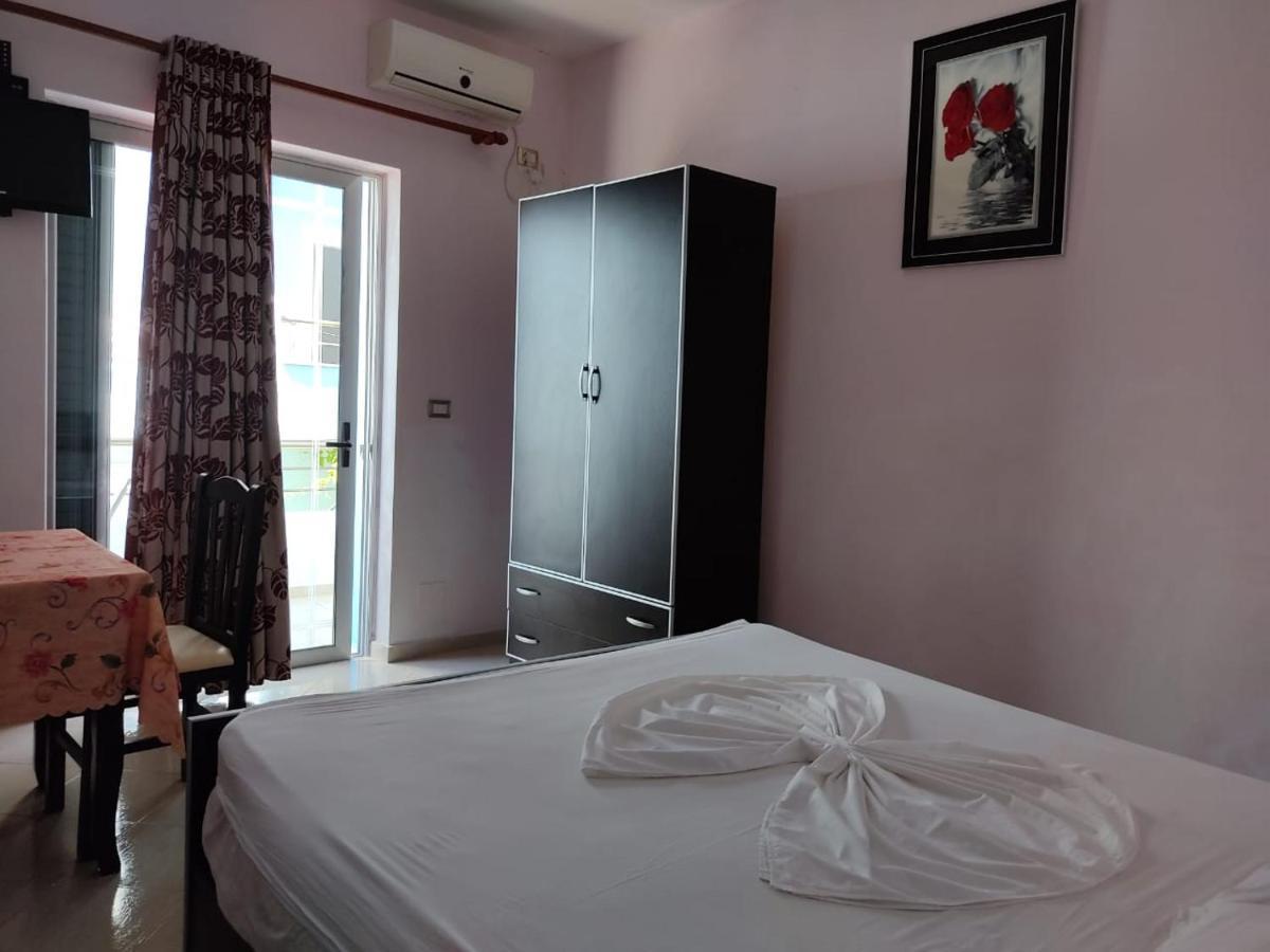 Esmeralda Hotel & Restaurant Ksamil Extérieur photo