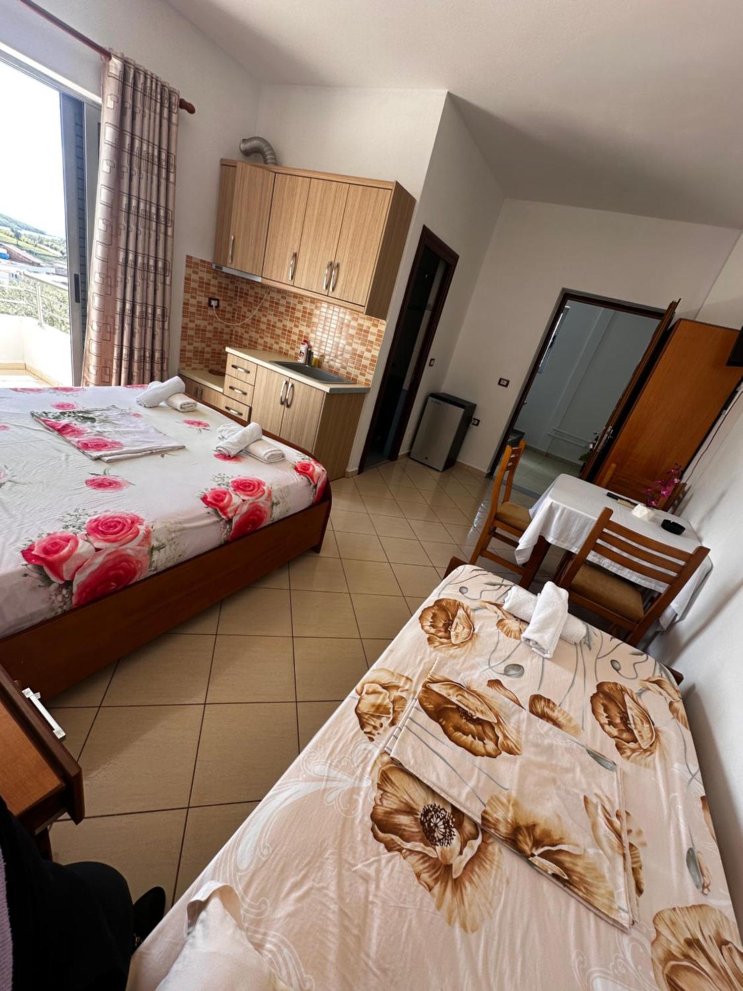 Esmeralda Hotel & Restaurant Ksamil Extérieur photo