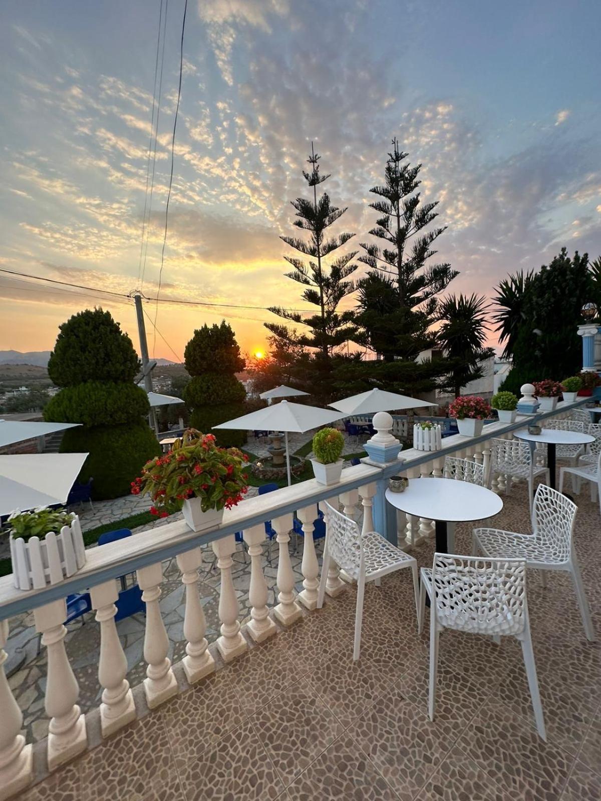 Esmeralda Hotel & Restaurant Ksamil Extérieur photo