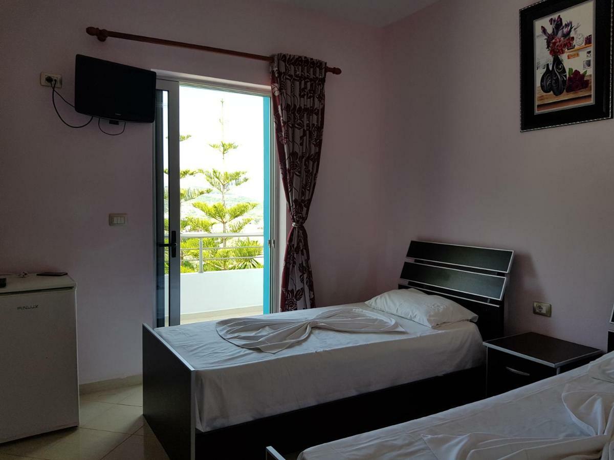 Esmeralda Hotel & Restaurant Ksamil Extérieur photo