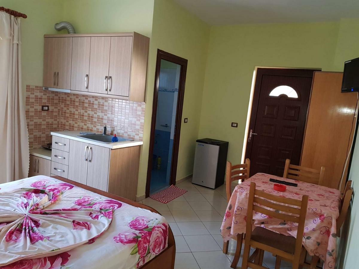 Esmeralda Hotel & Restaurant Ksamil Extérieur photo